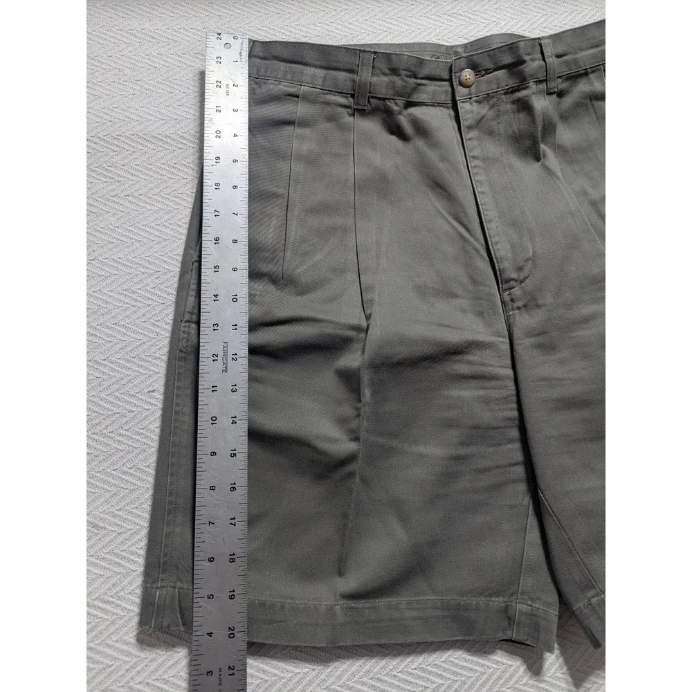 Brooks Brothers Men 35 Advantage Chino Shorts Gray / Olive Pleated Lightweight